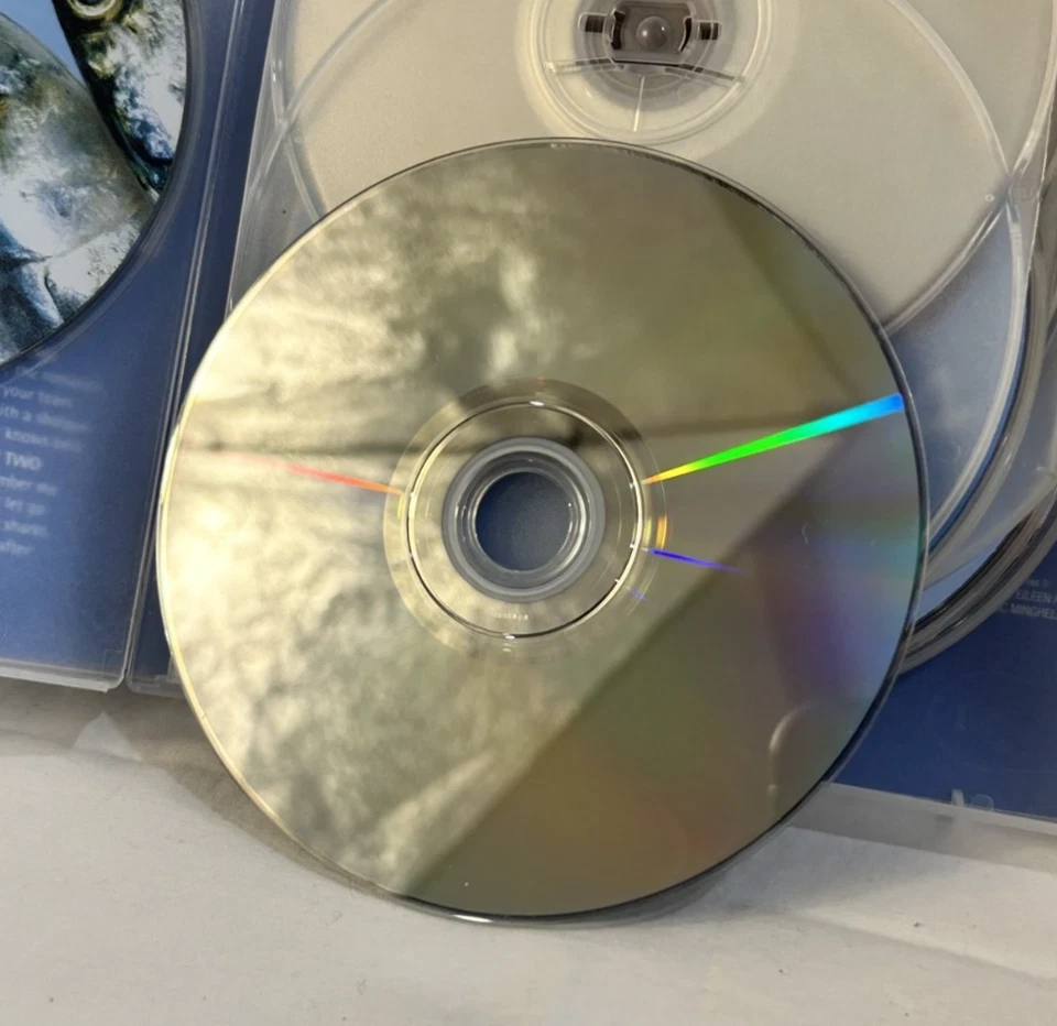 Doc Martin Collection: Series 1, 2, 3, 4 & 5 (DVD, 2004-11, 10-Disc Set, R4) - Image 4 of 4