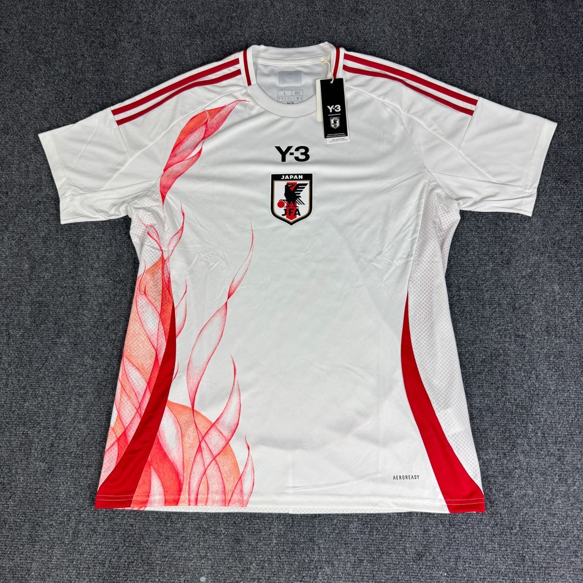 新品 タグ付き 日本代表 IU0963 ユニフォーム M Y-3 ヨウジ 白 新品 タグ付き 日本代表 IU0963 ユニフォーム M Y-3 ヨウジ 白