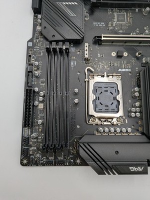 MSI MAG B760 Tomahawk WiFi DDR4 Gaming Motherboard PC1726468