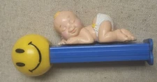 1990s GALOOB Magic Diaper Babies Crawling Sleeping Baby Vintage Toy Doll Figure