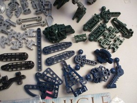 Lego BIONICLE / TECHNIC Lot - Keerakh Bordakh Vakama Turakh + 100s of parts