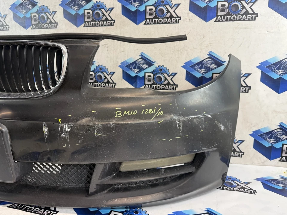 BMW SERIE 1 128i 2008-2013 cubierta del parachoques delantero OEM Foto 4 de 4