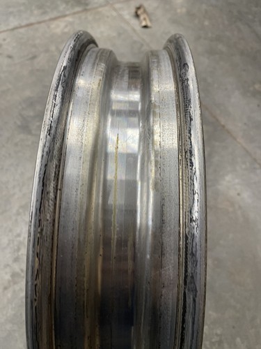 Yamaha 550 XJ MAXIM XJ550 Used Rear Wheel Rim 1982 - Picture 6 of 6