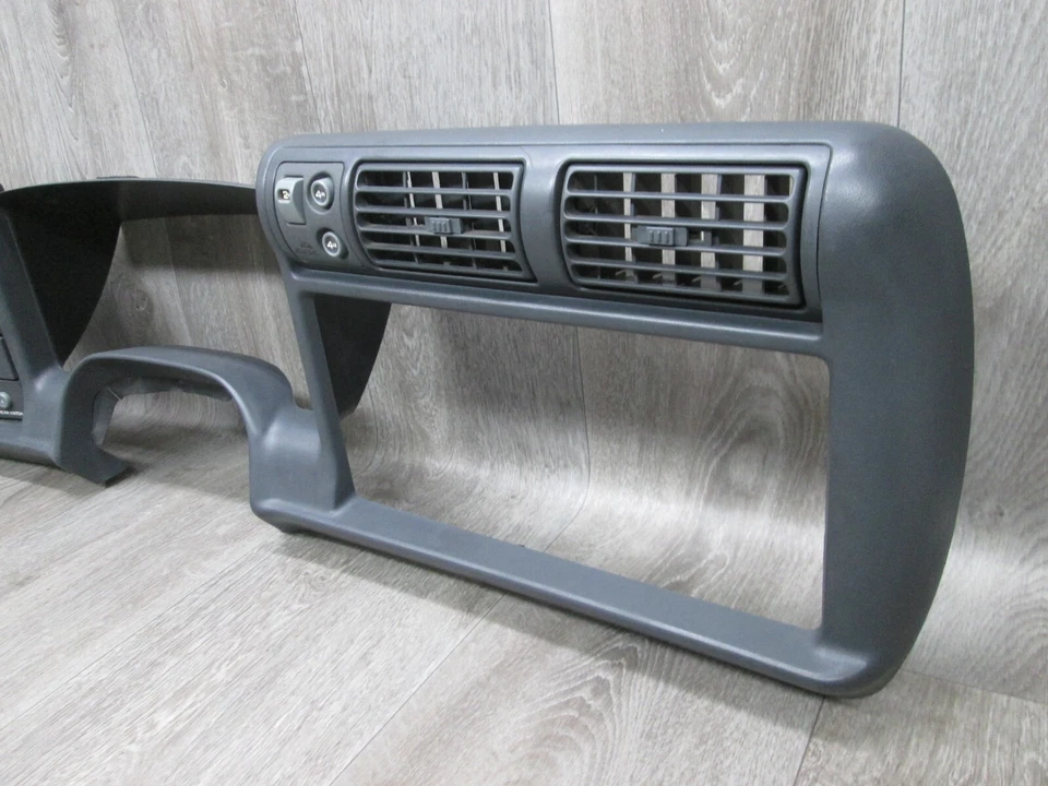 1994-1997 Chevy S10 Dash Bezel Gauge Trim Blazer Sonoma Bravada OEM - Image 3 of 4