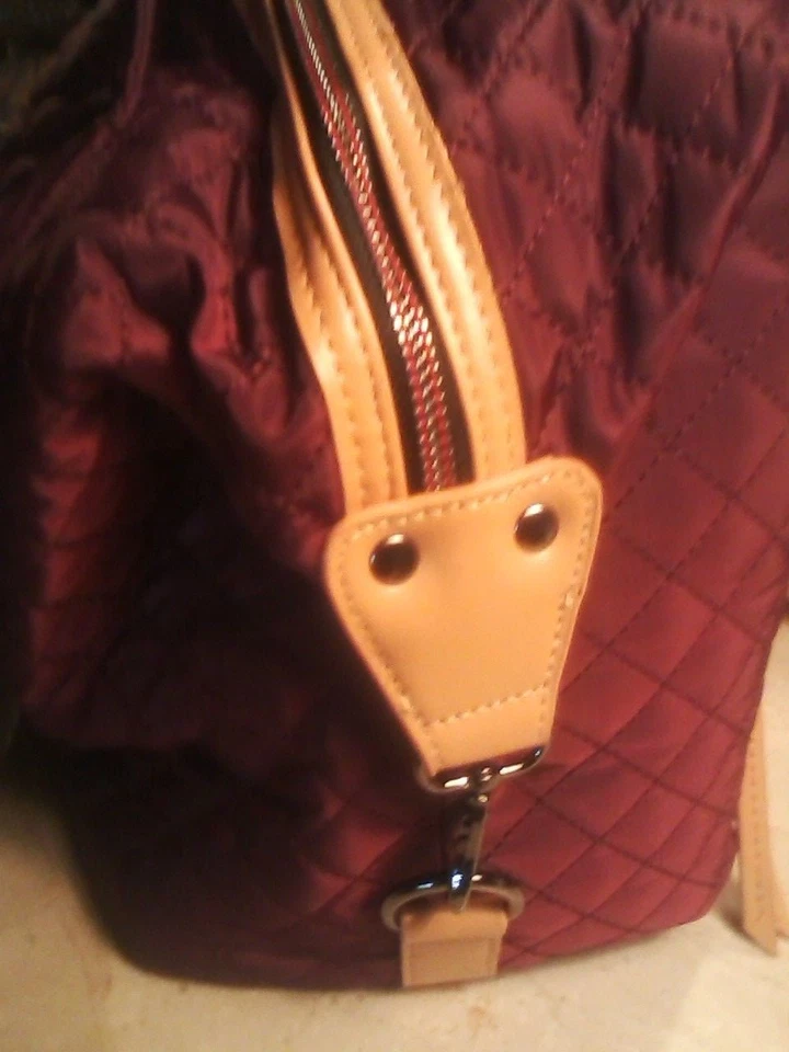 ADRIENNE VITTADINI Gorgeous Merlot Quilted Collection Sm Duffle Bag MSRP $210.00 - Image 3 of 4