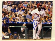 Odubel Herrera Signed Philadelphia Phillies 8x10 Photos JSA