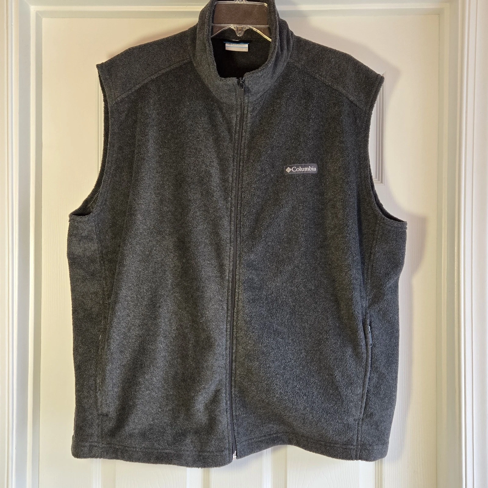 Columbia Steens Mountain Fleece Vest Men's Size XL Gray Full Zip Hiking Apparel