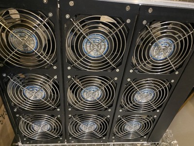 Computer Server Rack Fan Array