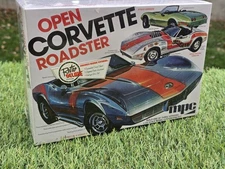 MPC Open Corvette Roadster 1/25 Scale Retro Deluxe Model Kit 3-in-1 New Sealed