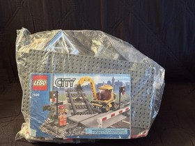 LEGO City: Level Crossing (7936)