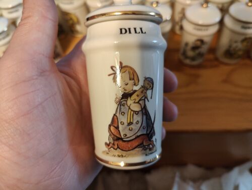 Vintage Danbury Neuwertig MJ Hummel 24-teiliges GEWÜRZGLAS Set Gold Zierleiste 1987 Schweiz - Bild 5 von 7
