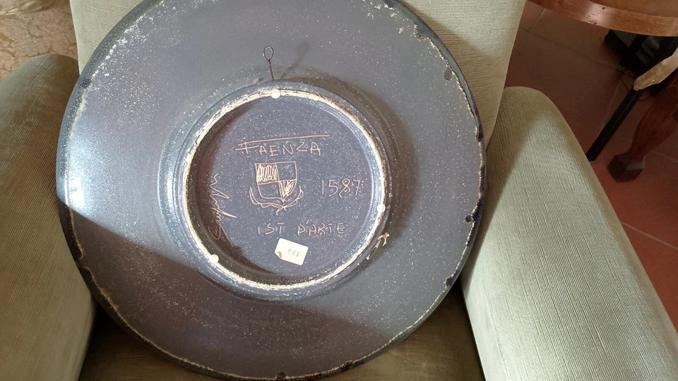 ISTITUTO D'ARTE FAENZA GRANDE PIATTO IN CERAMICA ANNI 60 DIAMETRO 48 - Immagine 4 di 4