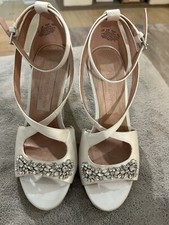 Pnina Tornai For Naturalizer Amor Size 7 Used Only For Ceremony. Small Marks