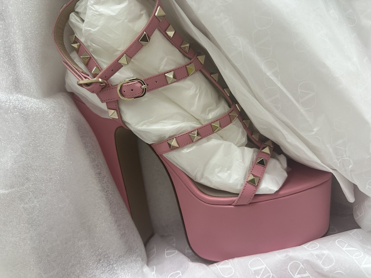 Valentino Rockstud leather platform sandals New Box tags