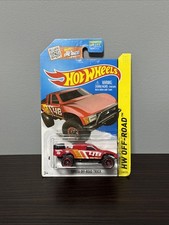 2015 Hot Wheels Toyota Off-Road Truck Red 120/250 (HW6)