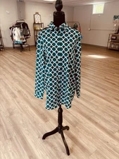 SHEIN Hunter Green Polka Dot Button Up Shirt Size Medium