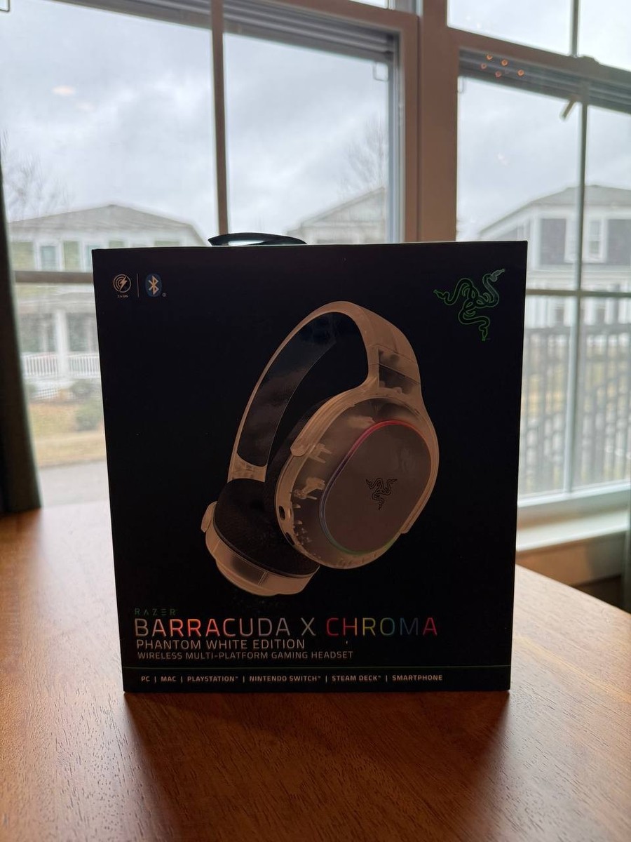 Razer Barracuda x Chroma Phantom White Edition Gaming Headset