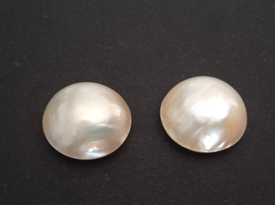 Mabè Perlen Paar 12 mm weiß Ohrringe - Paar White Zuchtperlen Mabe Pearls 12 mm
