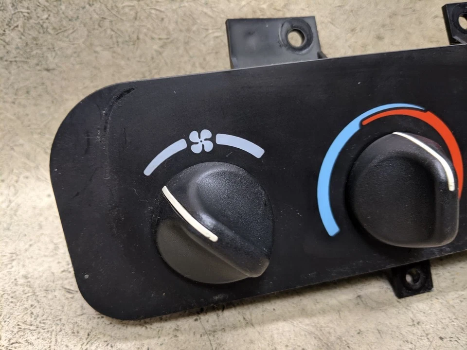 Temperature Climate Control With AC Fits 94-96 CHEVROLET CAMARO a54-203395 - Image 2 of 4