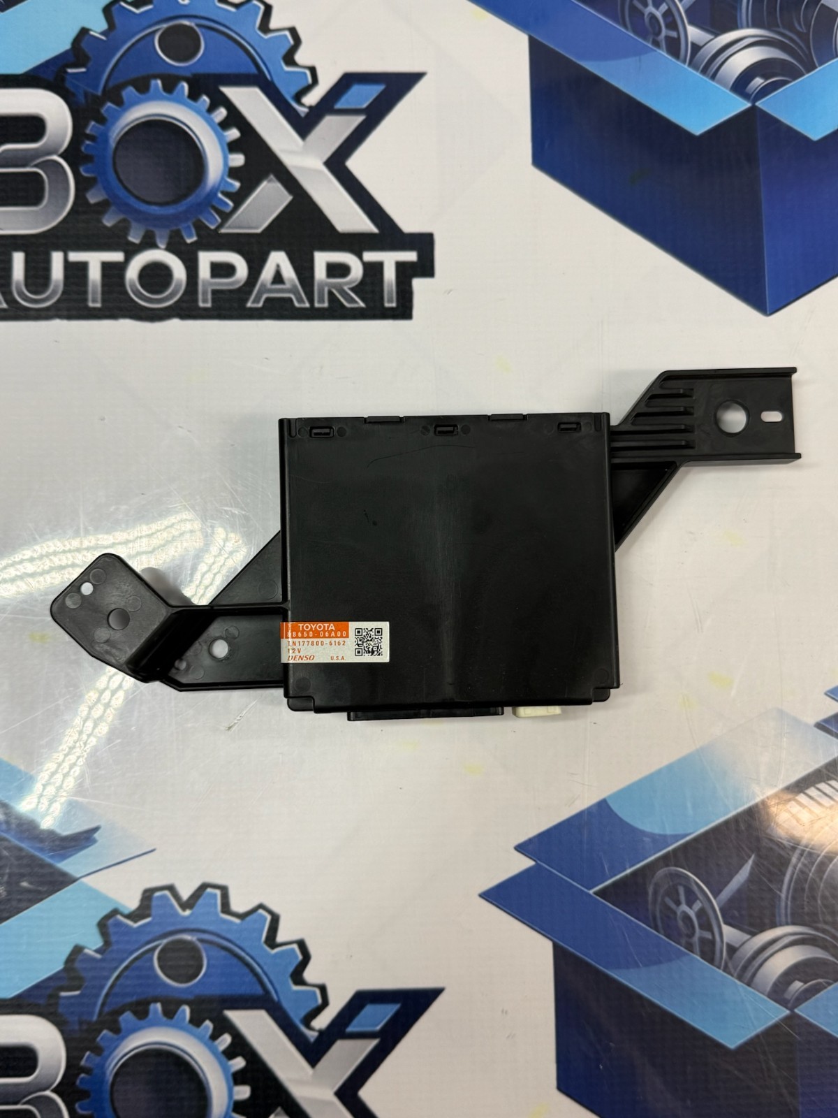 2015-2017 Toyota Camry Hybrid Temperature Control 8865006A00 OEM
