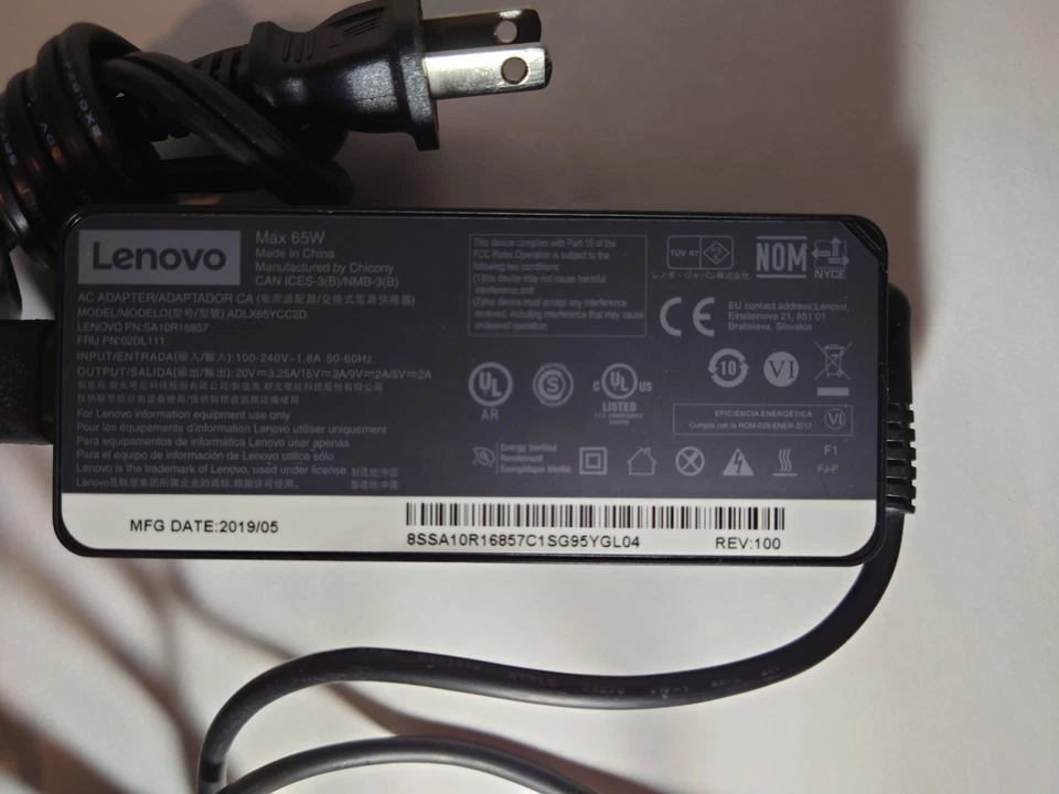 Cargador Lenovo 65w USB-C para ThinkPad y Apple MacBook Foto 3 de 3