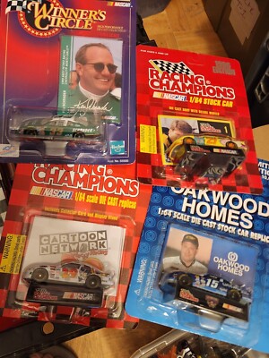 hot wheels/ racing champions NASCAR (T-10) in packs assorted