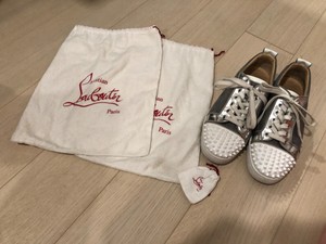 christian louboutin junior spike white