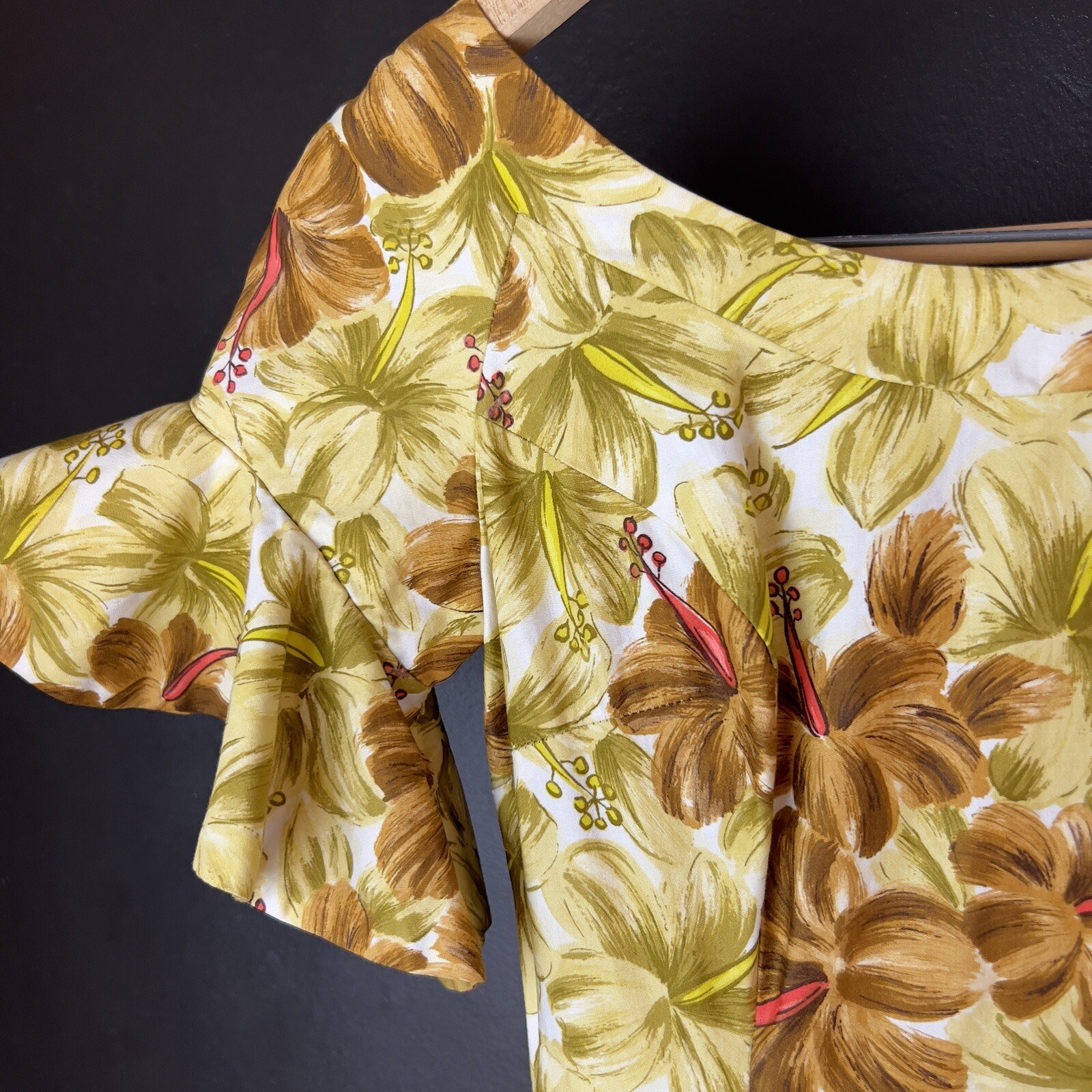 1950’s Tiki Dress. Royal Hawaiian Mermaid Ruffle . Wi… Gem