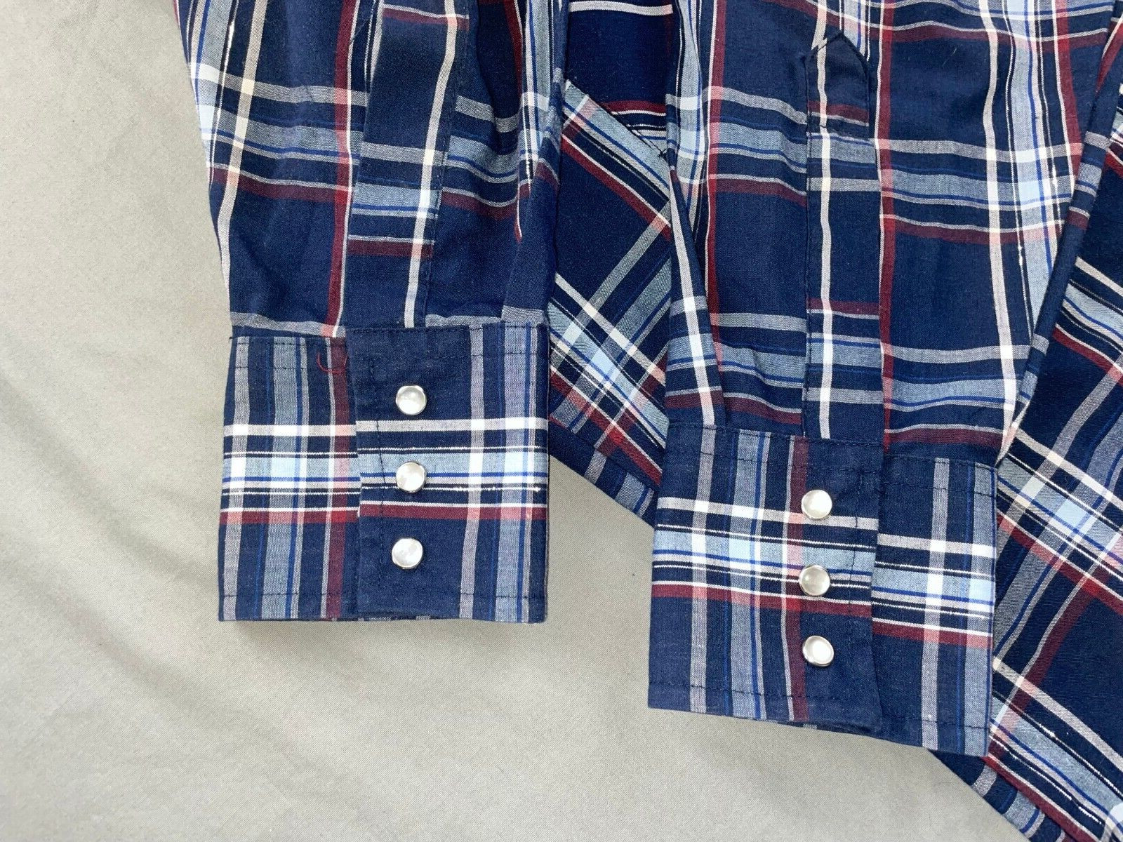 Ely Cattleman Lightweight Silver Threaded Pearl S… - image 4