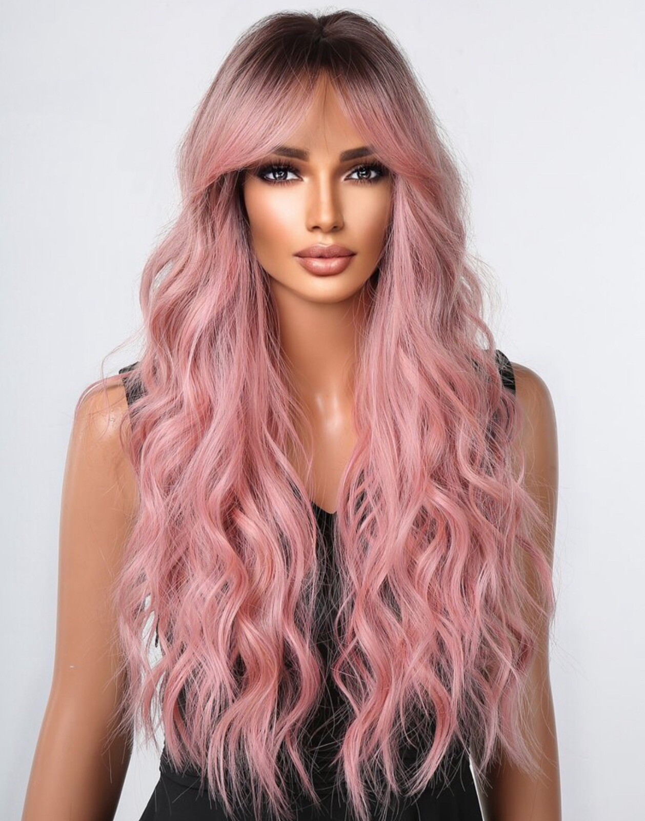 Perruque synthétique rose longue ondulée 70cm idéale pour vos soirées à thèmes et cosplay