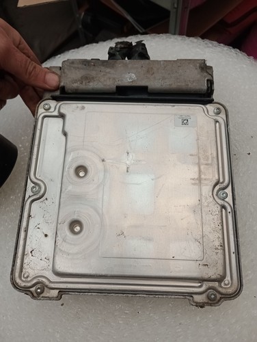 2008 VW EOS 2.0 TDI ENGINE ECU 03L906022PM 0281015882 CONTROL UNIT MODULE BRAIN - Picture 4 of 4