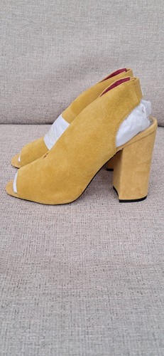 River Island Block Heel Sandals Shoes Yellow Suede Size 7 New With Tags Boxed - 第 8/24 張圖片