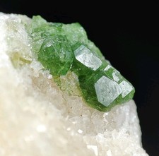 20-CT Rare Green Uvite (Chrome Tourmaline) Crystals Specimen on Albite - Pk