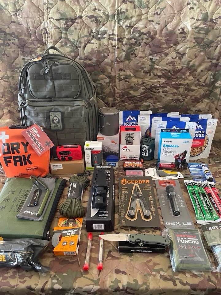 Emergency Preparedness Pack/ Bug Out Bag/ Go Bag/ 72 Hour Survival Kit