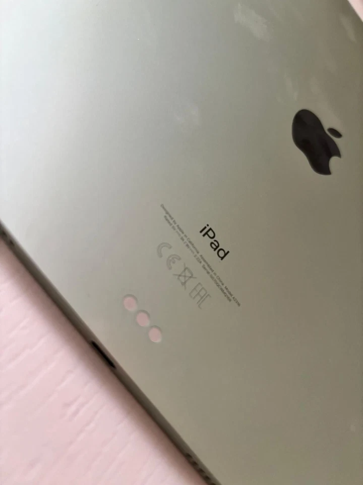 Apple iPad Air 4ta generación - 64gb - WiFi - Desbloqueado - LEER - Imagen 4 de 4