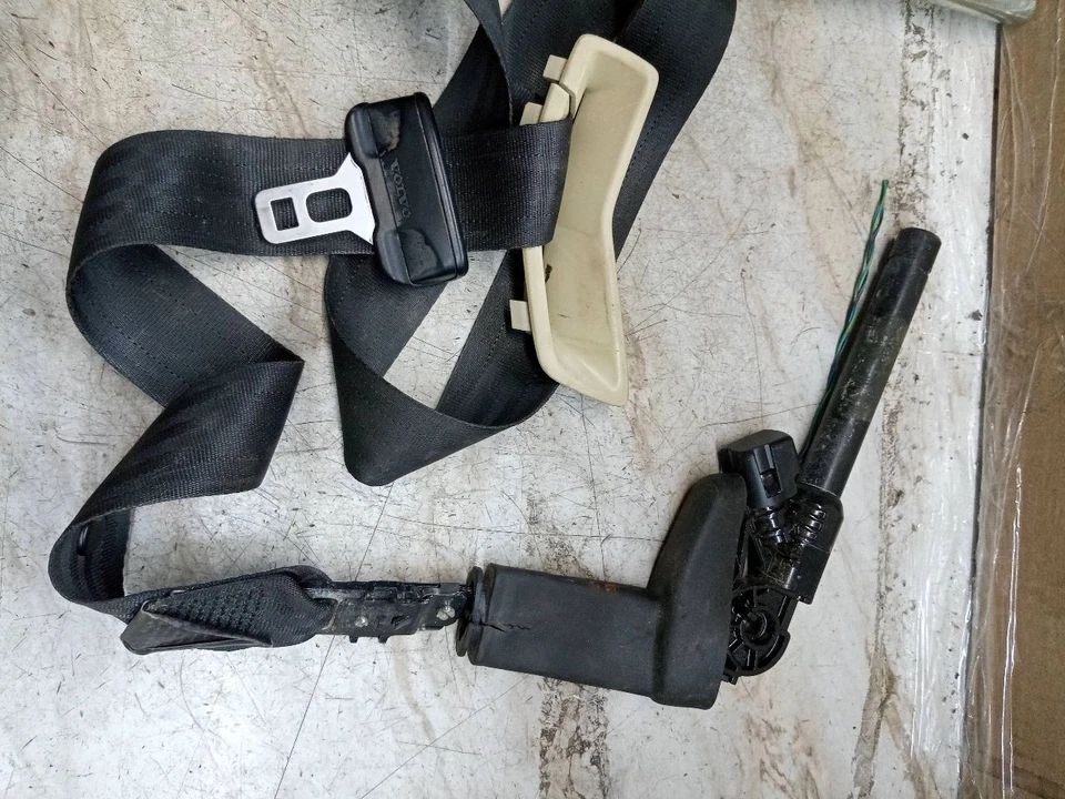 Seat Belt Front XC60 Bucket Seat Driver Fits 10-13 VOLVO 60 SERIES 245898 Foto 2 de 4