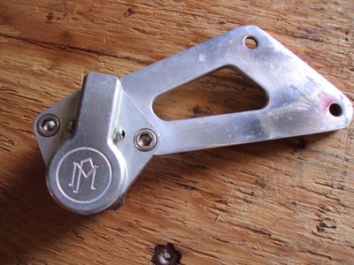 Performance Machine 125x2 Disc Brake Caliper 2-Piston Harley Wide Glide Bracket