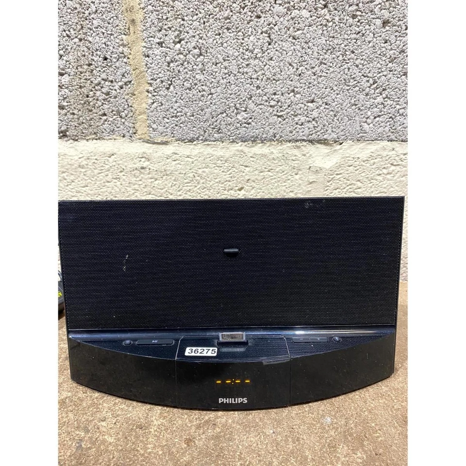 Philips AD752/05 Docking Station Built-in Speakers w/ Bluetooth for iPod/iPhone - Image 2 of 4