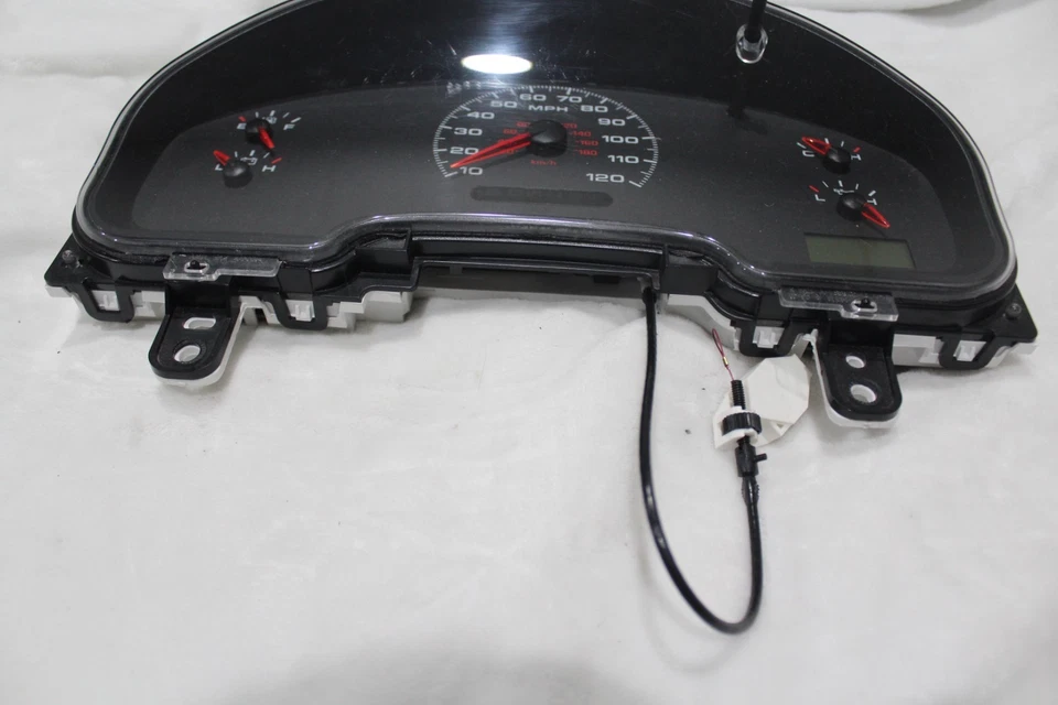04-08 Ford F150 F250 Cuadro de instrumentos Medidores Velocímetro 250K Limpio Foto 4 de 4