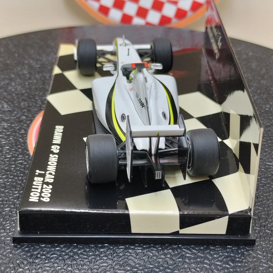 MINICHAMPS 1/43 Brawn GP Jenson Button Showcar 2009 400090092 - Image 4 of 4