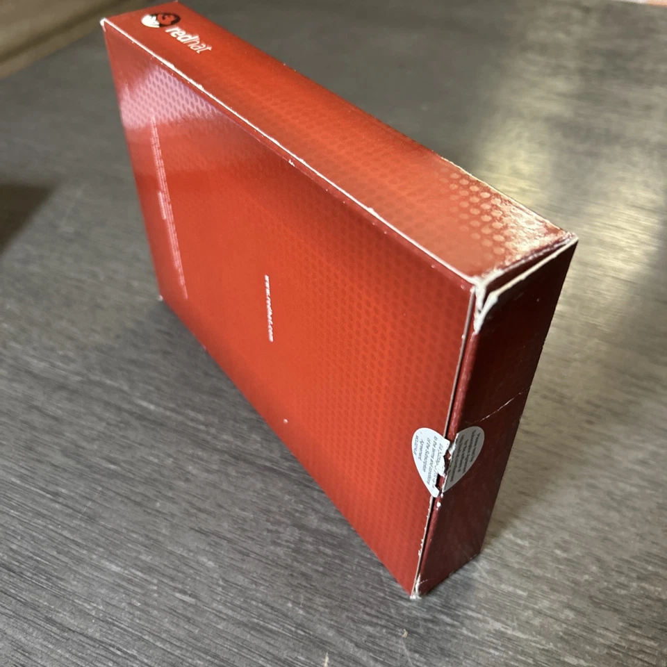 red hat enterprise linux ES version 4 - Image 3 of 4