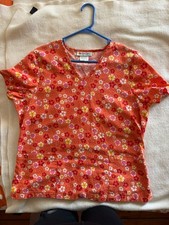 Peaches Scrub Top- Large, Orange background, Floral Pattern