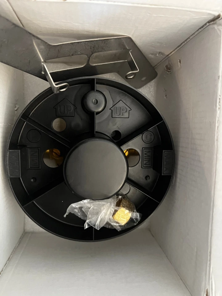 Válvula de ducha desviadora de equilibrio de presión Speakman CPV-PB-DV-PXE Sentinel Mark II Foto 4 de 4