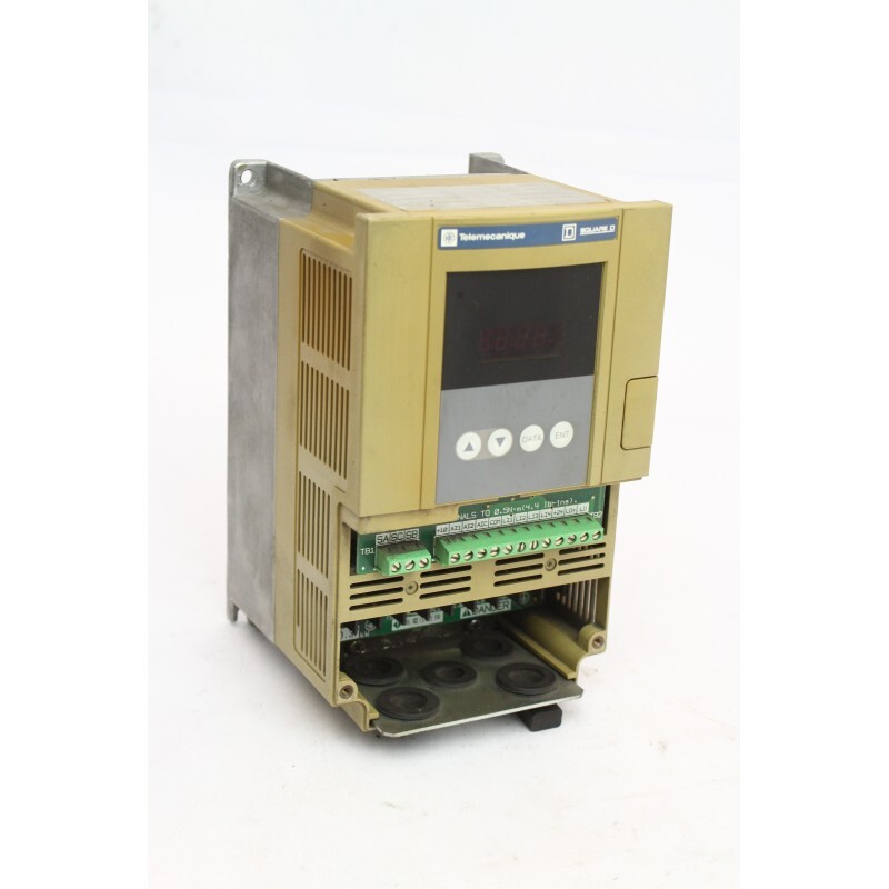 Telemecanique ATV18U09M2 Variateur square D 0.37kW READ DESC (B807.2)