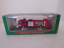 HESS 1999 MINIATURE FIRE TRUCK BOXED WITH DISPLAY WORKS  LotD