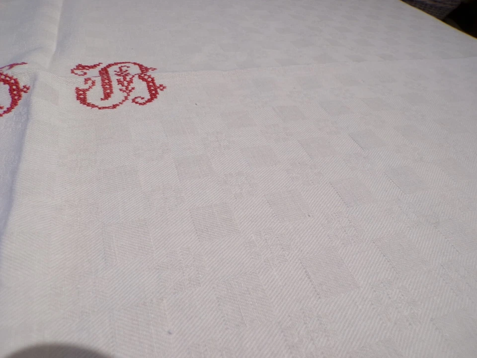 Nappe ancienne en lin damassé  monogramme brodé rouge BB  ( réf 4 ) - Photo 3/4