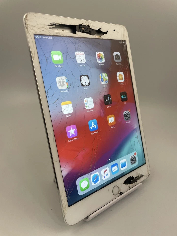 Apple iPad Mini 3 A1599 Silver WiFi 16GB 7.9" Retina iOS Tablet Cracked #i01 - Image 4 of 4
