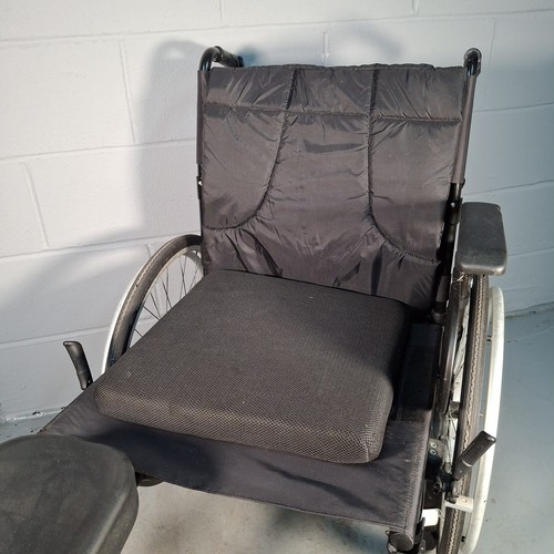 Invacare Action 4 NG Wheel Chair Self Propelled Heavy Duty 160kg Limit Large - Picture 3 of 22