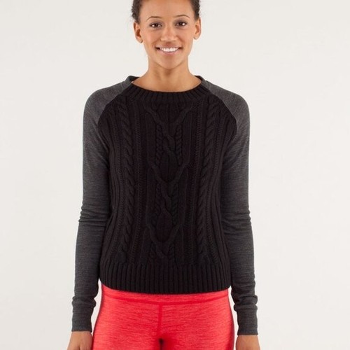 Lululemon - Size 8 St. Moritz Cable 