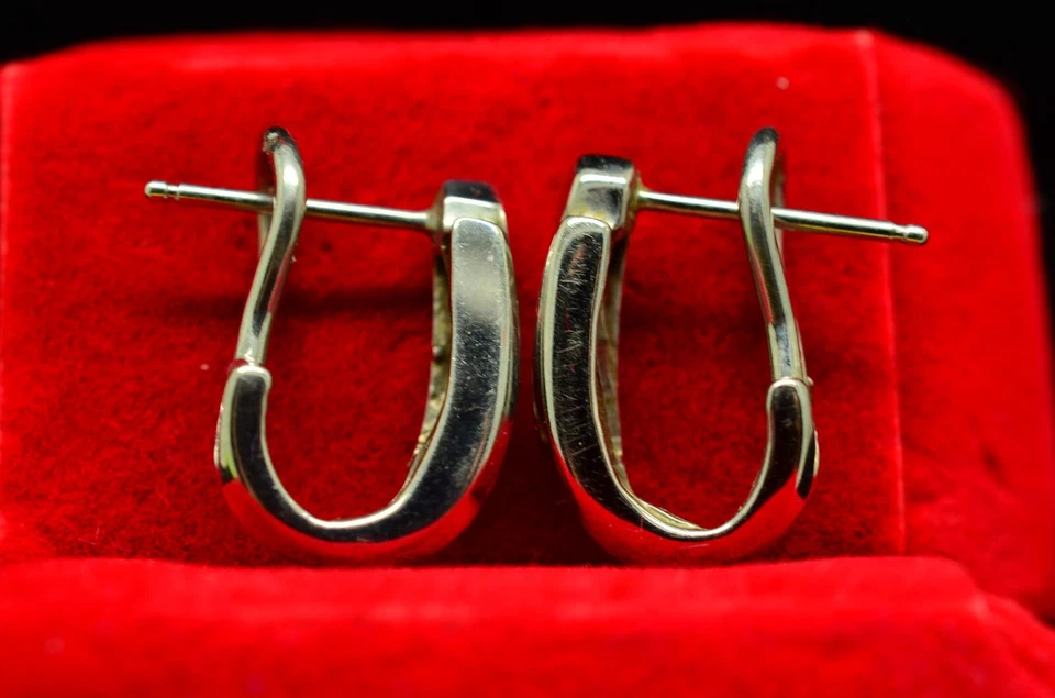 14K White Gold U shaped diamond omegaback earrings 0.24 tcw - Image 2 of 4